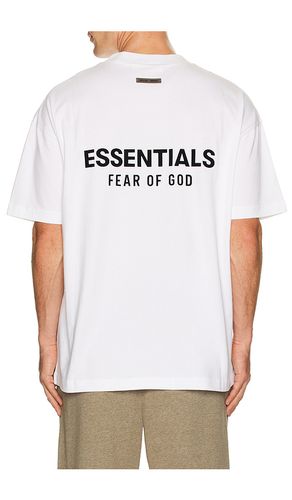 Classic Short Sleeve Tee in . Size L. Also in M, S, XL/1X, XXL/2X - Fear of God ESSENTIALS - Modalova