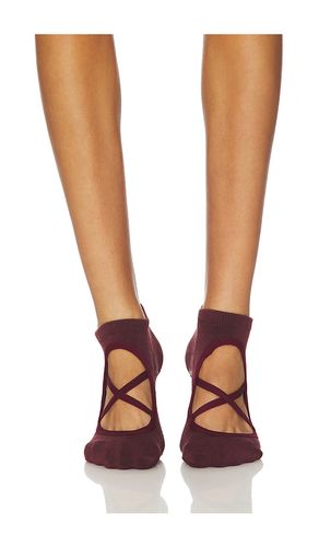 Calcetines ballet ankle grip sock en color burgundy talla all - WellBeing + BeingWell - Modalova