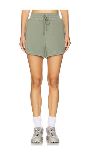 Ollie high rise short 3.5 en color verde salvia talla L (también en S) - Varley - Modalova