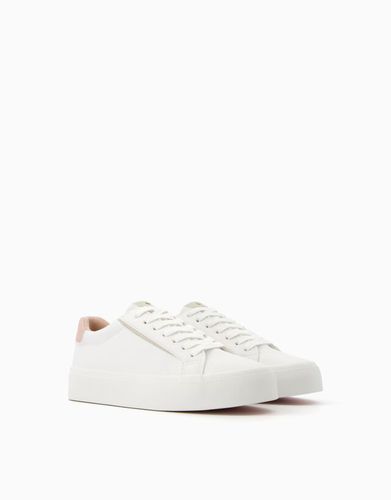 Zapatillas Combinadas Detalle Tachas Mujer 35 - Bershka - Modalova