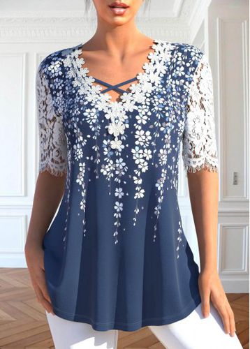 Blue Lace Floral Print Short Sleeve T Shirt - unsigned - Modalova