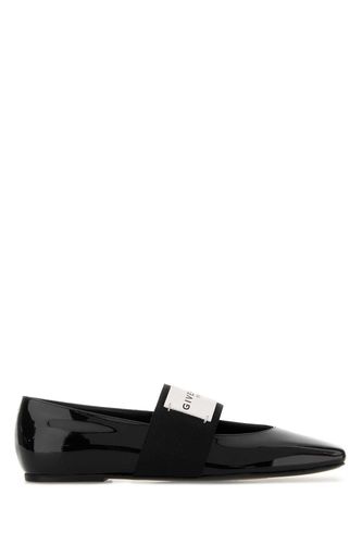 Givenchy Black Flat Shoes - Givenchy - Modalova