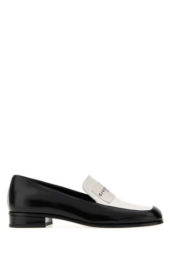 Givenchy Blackwhite Loafers - Givenchy - Modalova