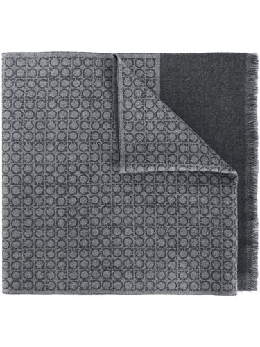 Ferragamo Gancini Wool Scarf - Ferragamo - Modalova