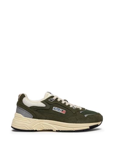 AUTRY Hyperway Low Sneakers - AUTRY - Modalova