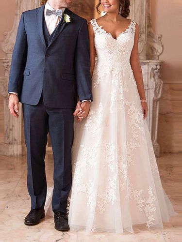 Robe de mariée dentelle; robe de mariée simple; robe de mariée trapèze - milanoo.com - Modalova