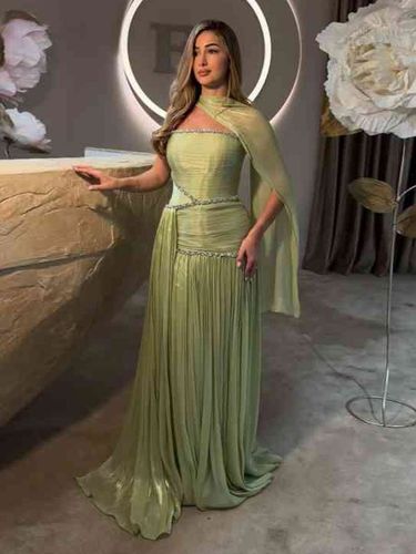 Robe de soirée fourreau bustier en soie fluide plissée - milanoo.com - Modalova