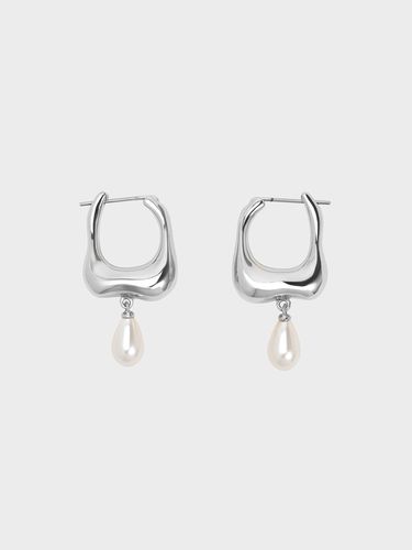 Charles & Keith - Corrine Teardrop Pearl Hoop Earrings - Charles & Keith - Modalova