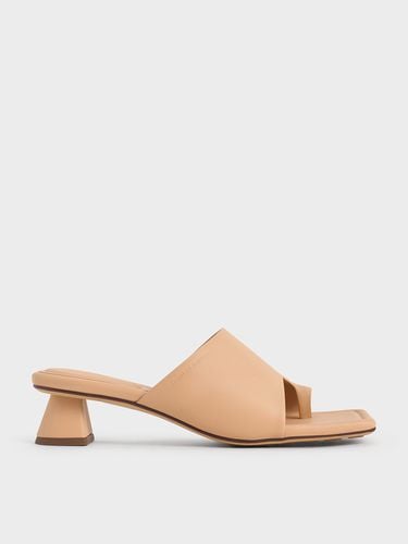 Charles & Keith - Asymmetric Square-Toe Toe-Ring Sandals - Charles & Keith - Modalova