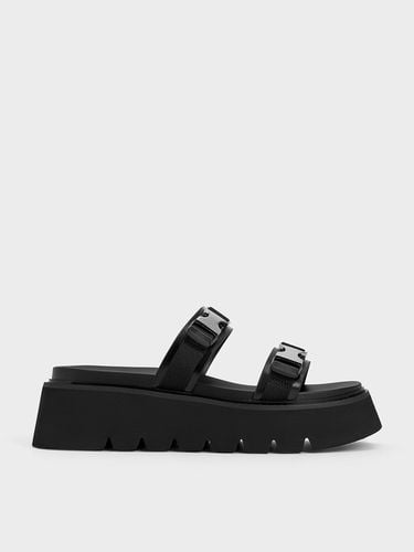 Charles & Keith - Laine Metallic-Buckle Flatform Sandals - Charles & Keith - Modalova