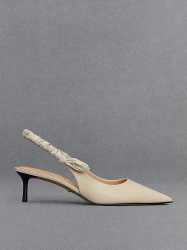 Charles & Keith - Tully Slingback-Pumps aus Leder mit gerüschtem Riemen - Charles & Keith - Modalova