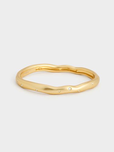 Charles & Keith - Ottilie Crystal Sculptural Bangle - Charles & Keith - Modalova