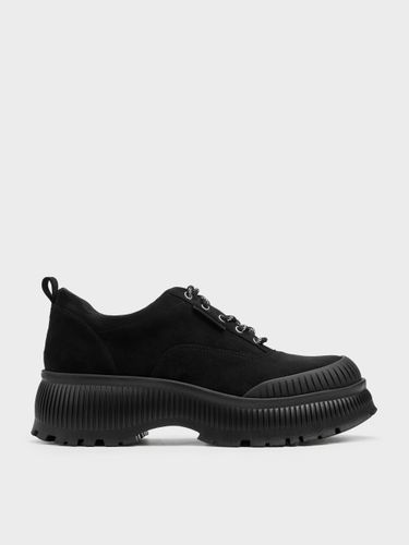 Charles & Keith - Darra Sneakers aus Wildlederimitat mit geriffelter Plateau-Sohle - Charles & Keith - Modalova