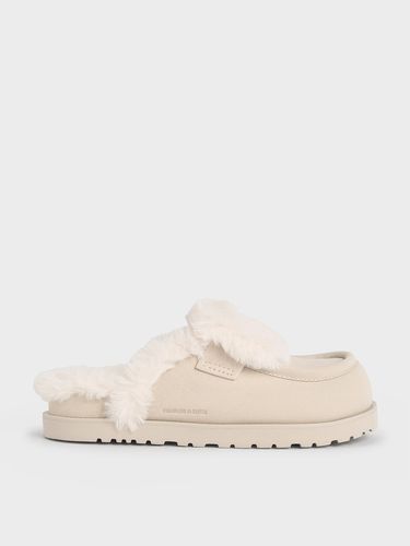 Charles & Keith - Textured Fur-Trim Flatform Mules - Charles & Keith - Modalova