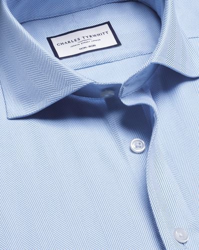 Men's Cutaway Collar Non-Iron Herringbone Cotton Formal Shirt - Sky Single Cuff, Small by - Charles Tyrwhitt - Modalova