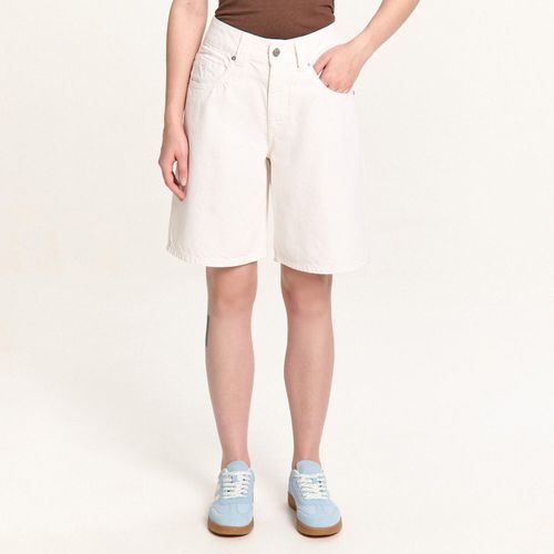 Cropp - Vaqueros cortos - crema - Cropp - Modalova