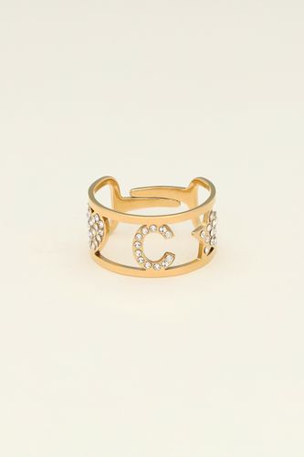 Buchstaben-Ring mit Steinen | - My jewellery - Modalova