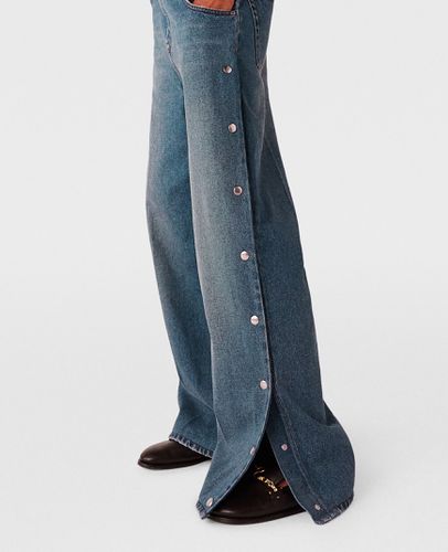 Jeans Bootcut in Denim con Borchie Metalliche, Donna, , Taglia: 24 - Stella McCartney - Modalova