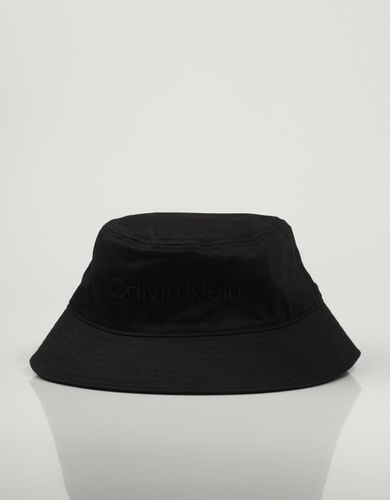 Gorra Technical Logo Bucket - Calvin Klein - Modalova