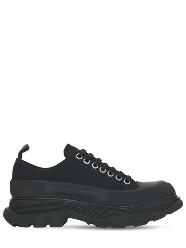 Mm Tread Slick Canvas Sneakers - ALEXANDER MCQUEEN - Modalova