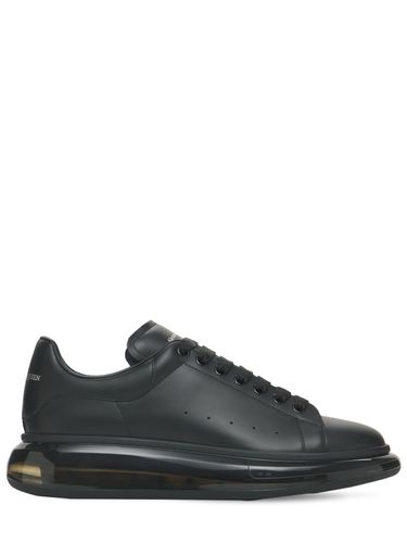 Mm Oversized Leather Sneakers - ALEXANDER MCQUEEN - Modalova