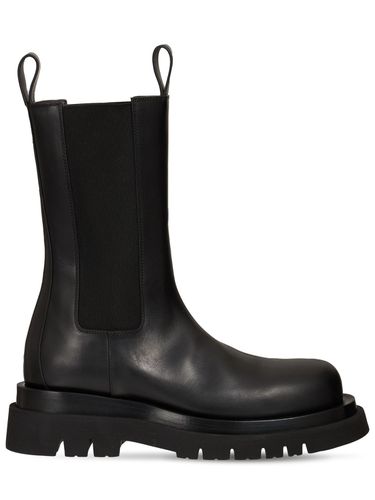 Mm Lug Leather Beatle Boots - BOTTEGA VENETA - Modalova