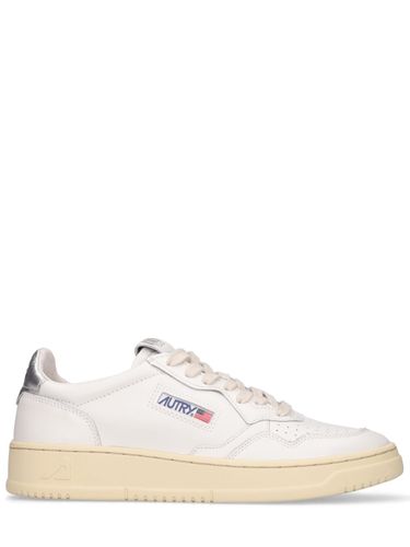 Medalist Low Sneakers - AUTRY - Modalova