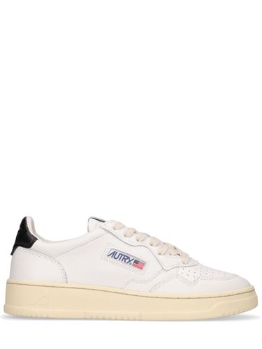 Medalist Low Sneakers - AUTRY - Modalova