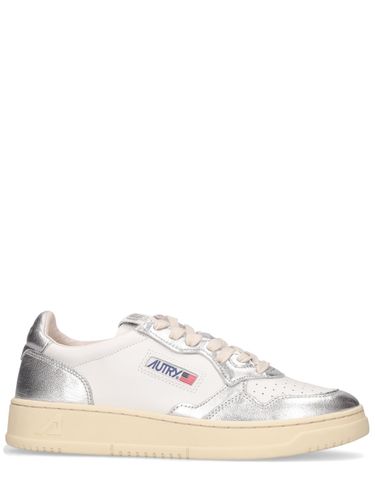 Medalist Low Sneakers - AUTRY - Modalova