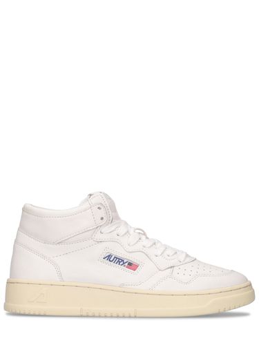 Mm Medalist Mid Sneakers - AUTRY - Modalova