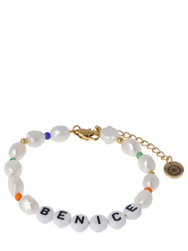 Be Nice Faux Pearl & Bead Bracelet - SPORTY & RICH - Modalova