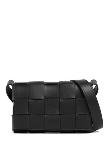 Bolso Pequeño Cassette De Piel - BOTTEGA VENETA - Modalova