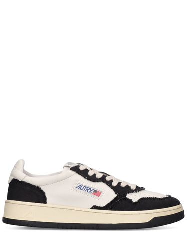 Medalist Low Sneakers - AUTRY - Modalova