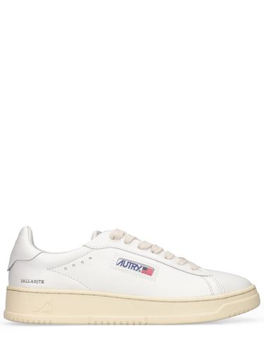 Dallas Low Sneakers - AUTRY - Modalova