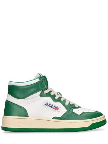 Mm Medalist Bicolor High Sneakers - AUTRY - Modalova