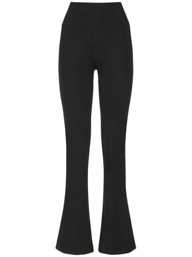 Compressive Flared Leggings - GIRLFRIEND COLLECTIVE - Modalova