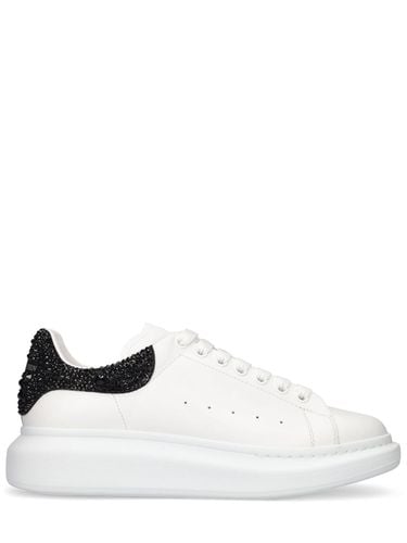 Mm Oversized Embellished Sneakers - ALEXANDER MCQUEEN - Modalova