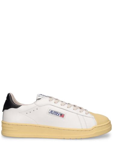 Bob Lutz Low Sneakers - AUTRY - Modalova