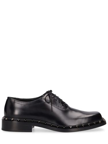 Mm Rockstud Leather Lace-up Shoes - VALENTINO GARAVANI - Modalova