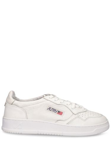 Medalist Low Sneakers - AUTRY - Modalova