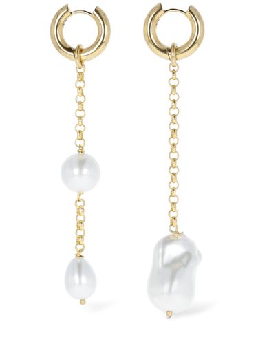 Pearl Charm Mismatched Earrings - TIMELESS PEARLY - Modalova