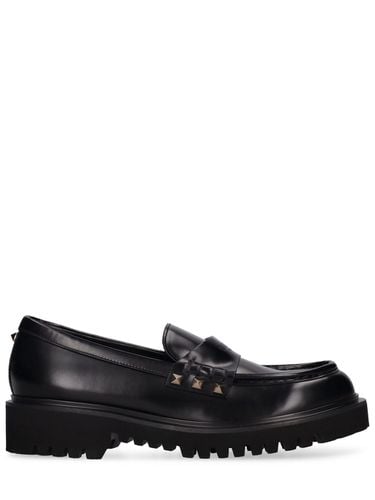 Mm Rockstud Leather Loafers - VALENTINO GARAVANI - Modalova