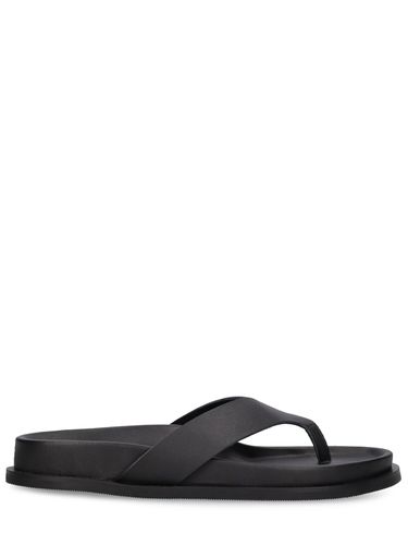 Mm Leather Thong Flat Sandals - ST.AGNI - Modalova