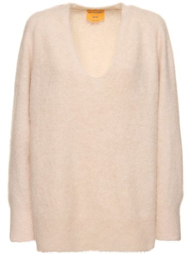 Grizzly V Neck Cashmere Sweater - GUEST IN RESIDENCE - Modalova