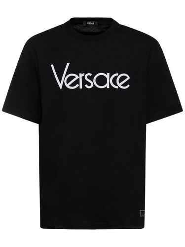 Camiseta De Algodón Con Logo Estampado - VERSACE - Modalova