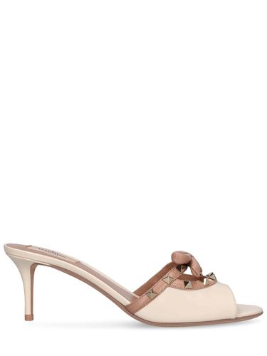 Mm Rockstud Bow Patent Heels - VALENTINO GARAVANI - Modalova