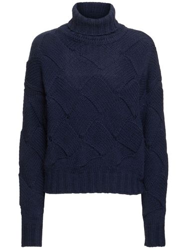 Trigger Knit Turtleneck Sweater - MVP WARDROBE - Modalova