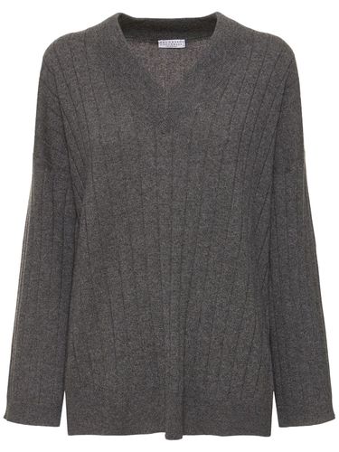 Maglia In Cashmere A Costine Con Scollo A V - BRUNELLO CUCINELLI - Modalova