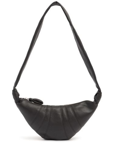 Small Croissant Grain Leather Bag - LEMAIRE - Modalova