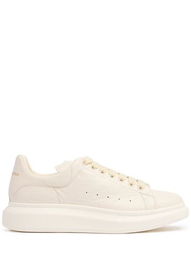 Oversized Leather Sneakers - ALEXANDER MCQUEEN - Modalova